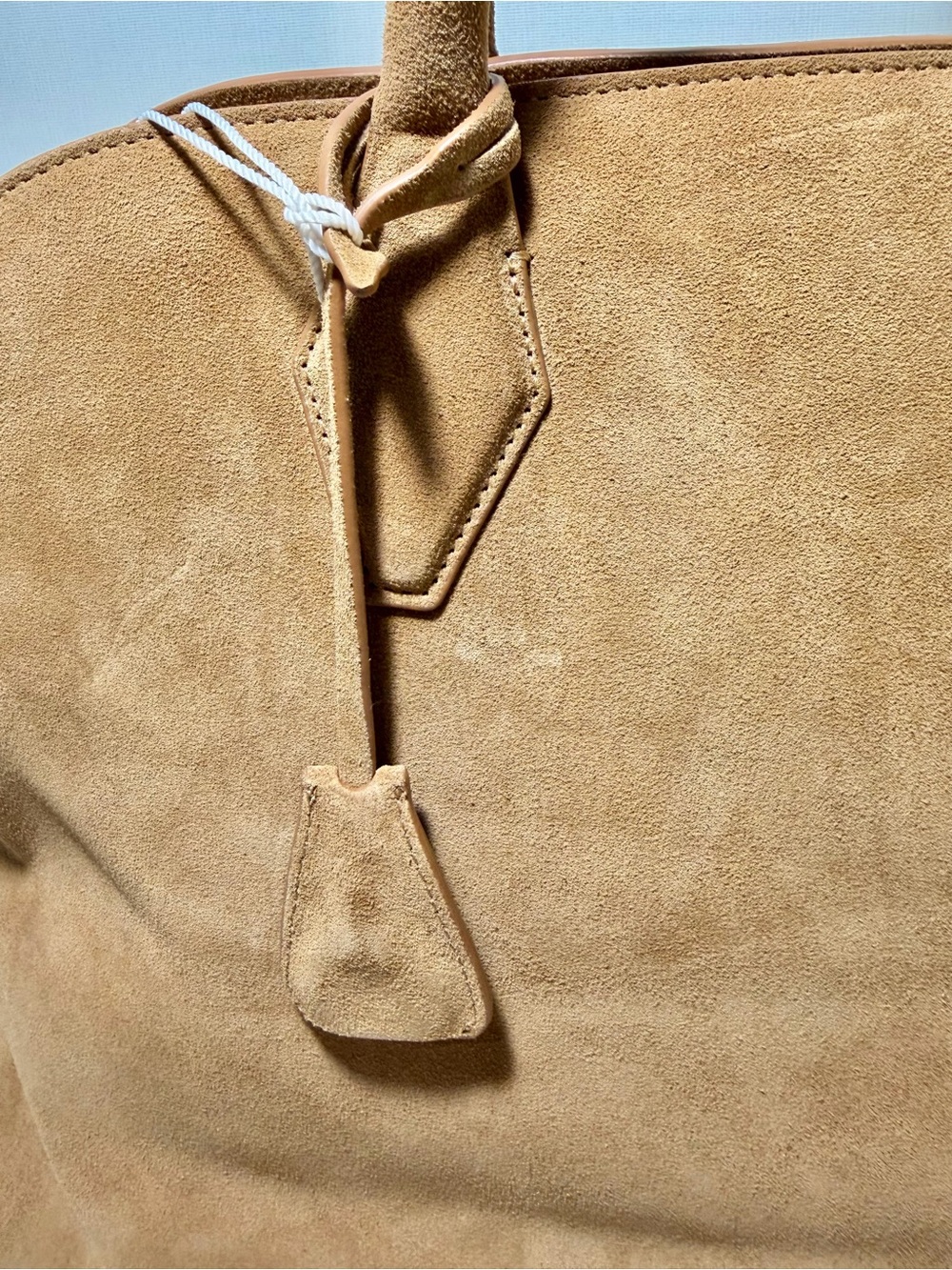 Reformation
Oversized Seraphina Suede Tote - Picture 6 of 8